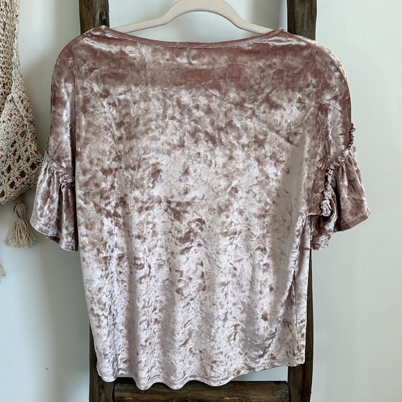 Caution to the wind Ruffle Sleeve Crushed velvet tee Pink Size Small - Picture 7 of 8